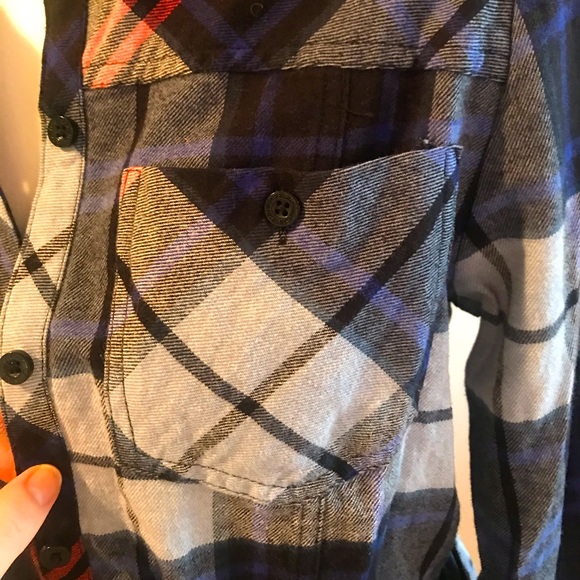 Mid-thigh Flannel w/Tie - Picture 6 of 6